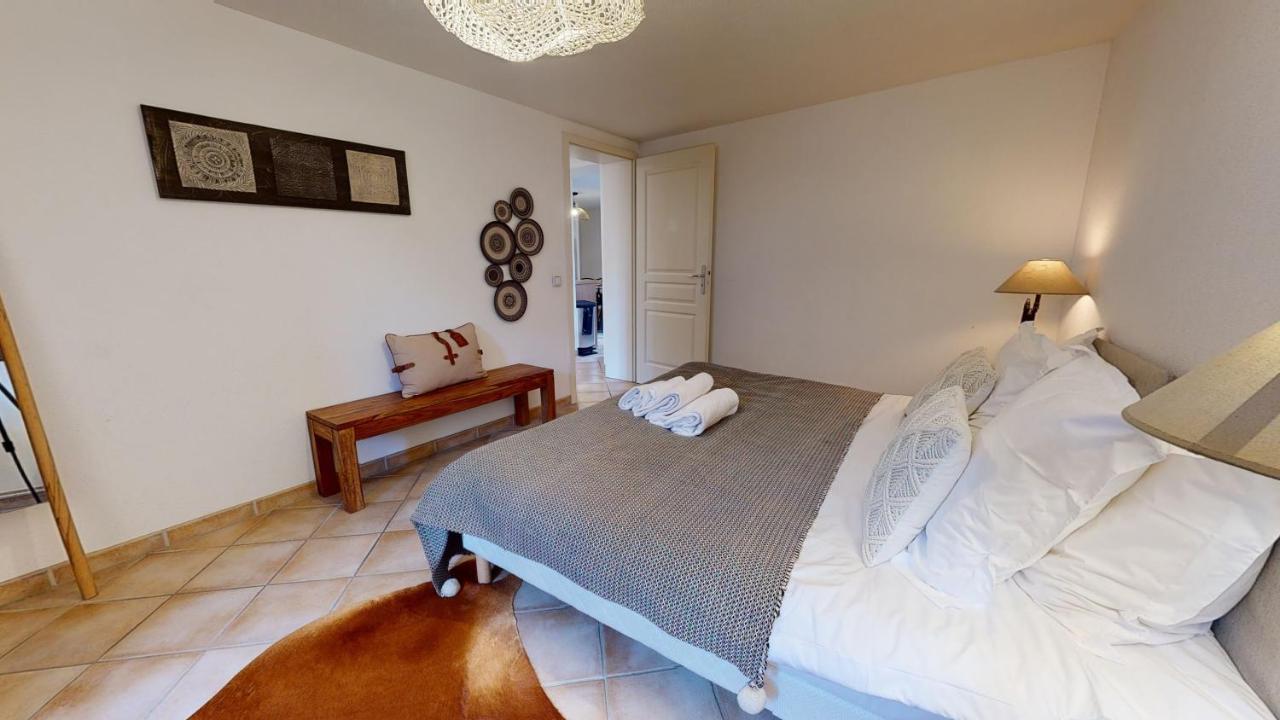 Sous Les Tilleuls Parking Hypercentre 4-6 Personnes Colmar Exterior photo