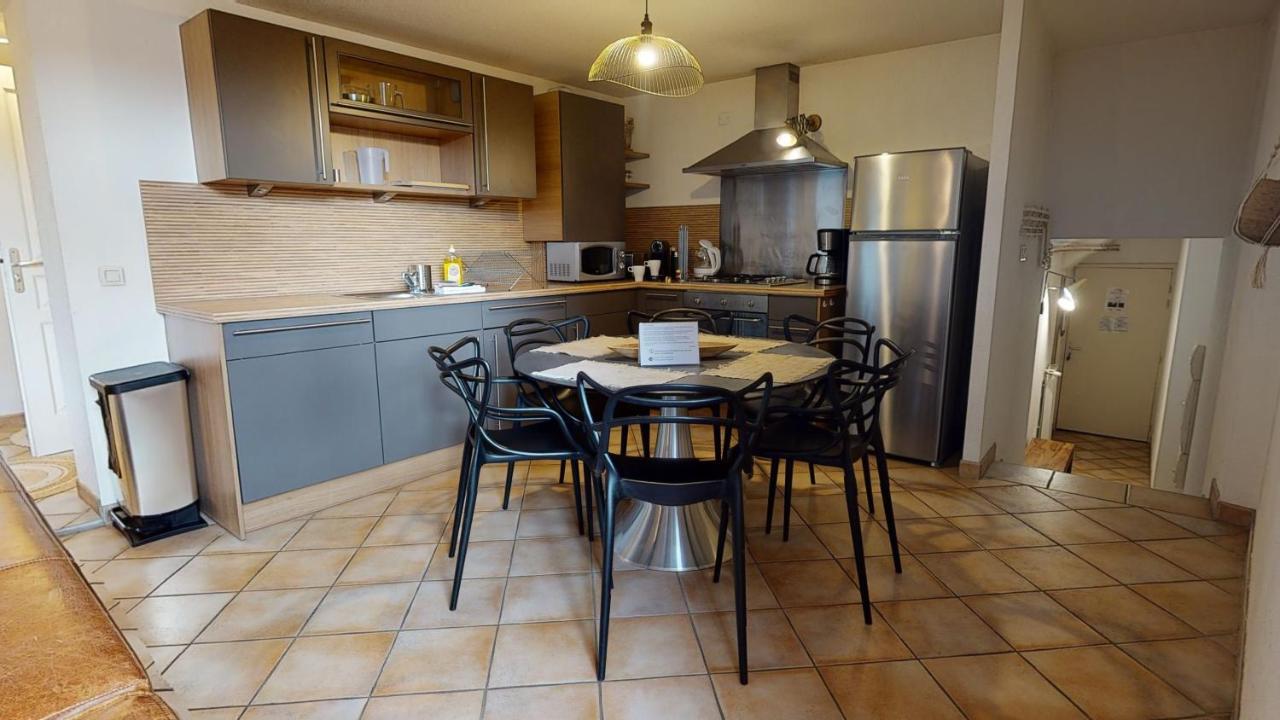 Sous Les Tilleuls Parking Hypercentre 4-6 Personnes Colmar Exterior photo