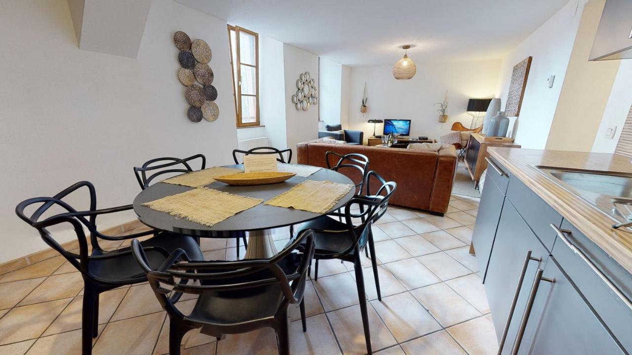 Sous Les Tilleuls Parking Hypercentre 4-6 Personnes Colmar Exterior photo