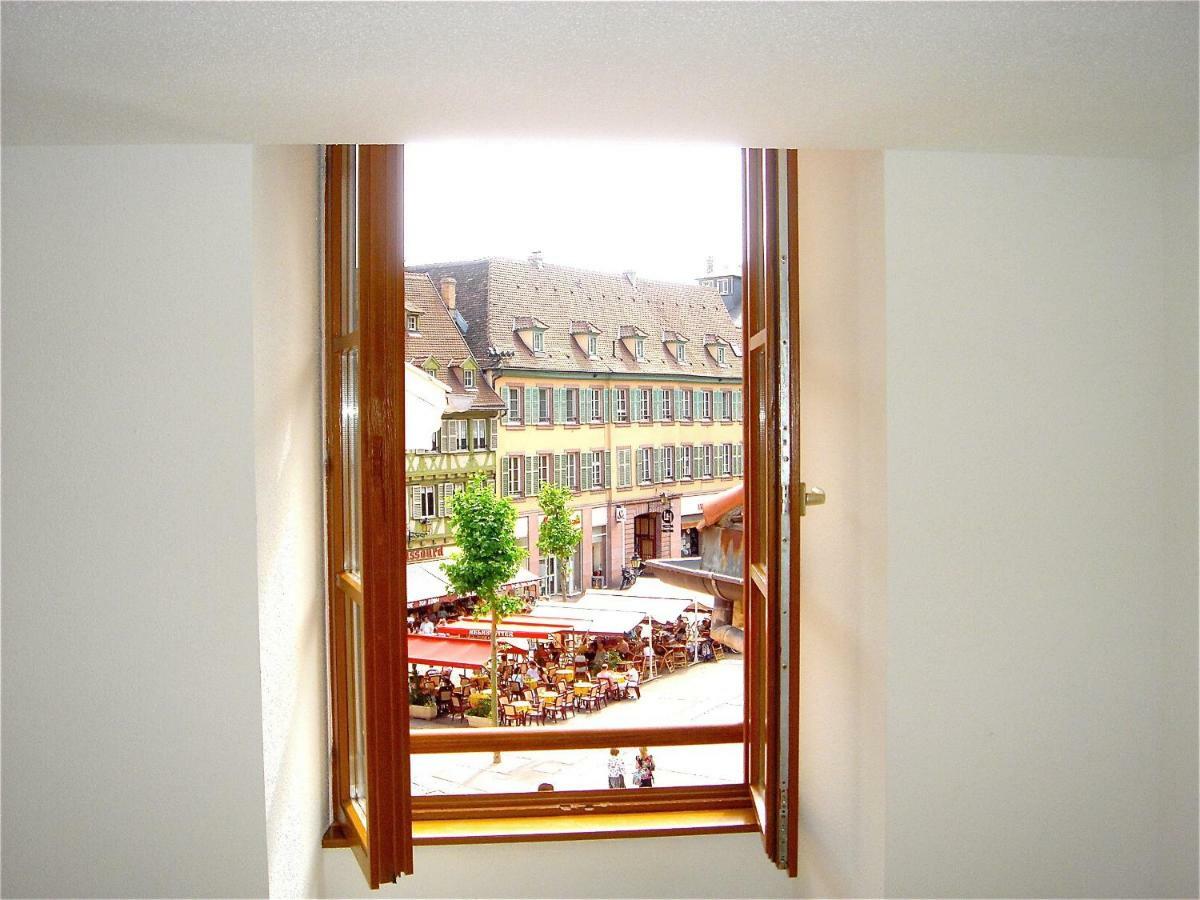 Sous Les Tilleuls Parking Hypercentre 4-6 Personnes Colmar Exterior photo